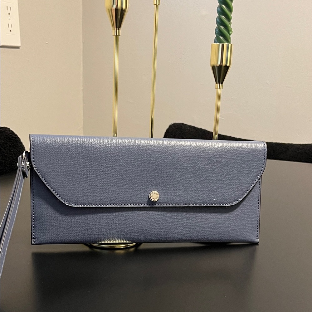 Elegant Blue Henri Bendel clucth